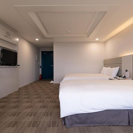 ג'גו Cocoon Hotel מראה חיצוני תמונה