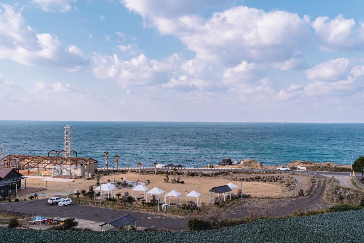 ג'גו Cocoon Hotel מראה חיצוני תמונה