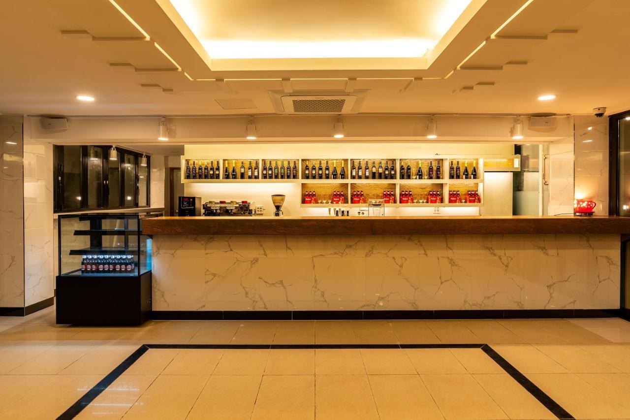ג'גו Cocoon Hotel מראה חיצוני תמונה